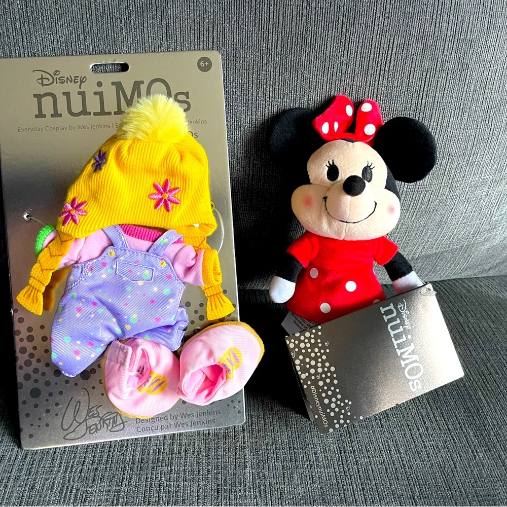 Disney Store nuiMOs Minnie plus Elsa outfit, NWT